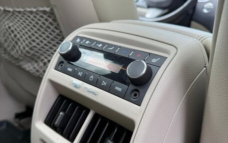 Cadillac SRX II рестайлинг, 2011 год, 1 350 000 рублей, 19 фотография