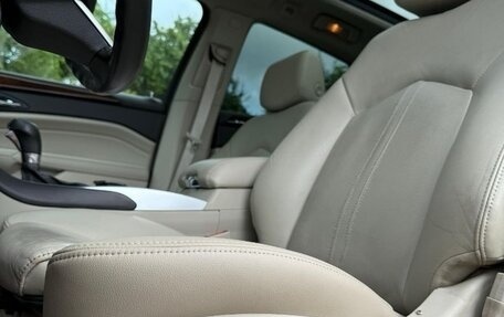 Cadillac SRX II рестайлинг, 2011 год, 1 350 000 рублей, 8 фотография