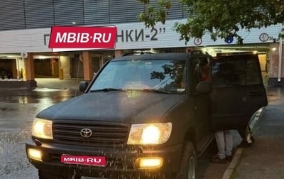 Toyota Land Cruiser 100 рестайлинг 2, 2005 год, 4 000 000 рублей, 1 фотография