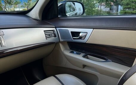 Jaguar XF I рестайлинг, 2012 год, 2 500 000 рублей, 19 фотография