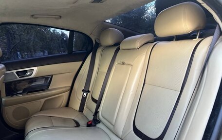 Jaguar XF I рестайлинг, 2012 год, 2 500 000 рублей, 25 фотография