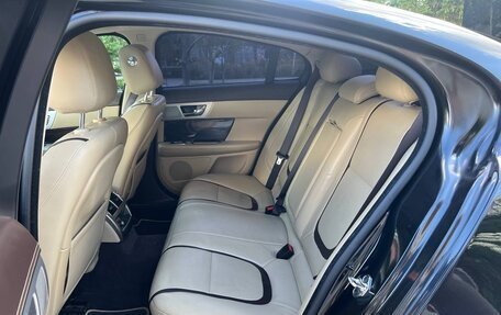 Jaguar XF I рестайлинг, 2012 год, 2 500 000 рублей, 26 фотография