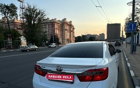 Toyota Camry, 2012 год, 1 800 000 рублей, 6 фотография