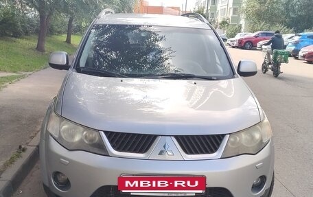 Mitsubishi Outlander III рестайлинг 3, 2007 год, 1 250 000 рублей, 11 фотография