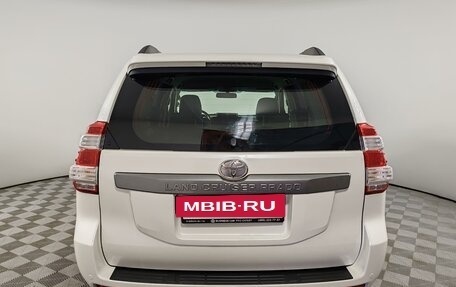 Toyota Land Cruiser Prado 150 рестайлинг 2, 2020 год, 5 550 000 рублей, 6 фотография
