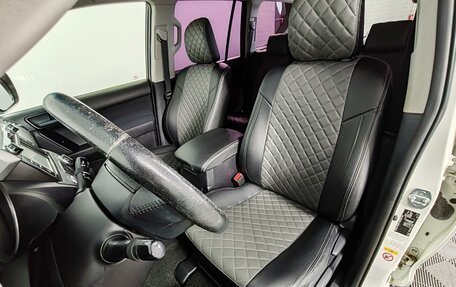 Toyota Land Cruiser Prado 150 рестайлинг 2, 2020 год, 5 550 000 рублей, 21 фотография