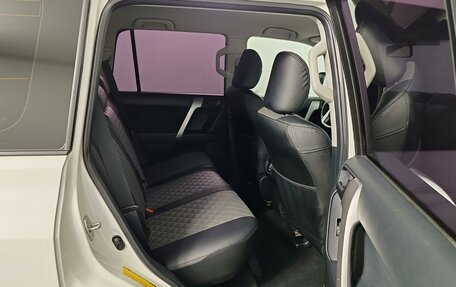 Toyota Land Cruiser Prado 150 рестайлинг 2, 2020 год, 5 550 000 рублей, 25 фотография