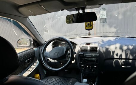 Hyundai Accent II, 2004 год, 400 000 рублей, 4 фотография