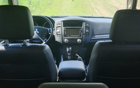 Mitsubishi Pajero IV, 2013 год, 2 700 000 рублей, 9 фотография