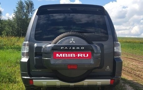 Mitsubishi Pajero IV, 2013 год, 2 700 000 рублей, 6 фотография