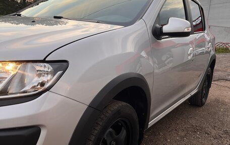 Renault Sandero II рестайлинг, 2016 год, 1 050 000 рублей, 8 фотография
