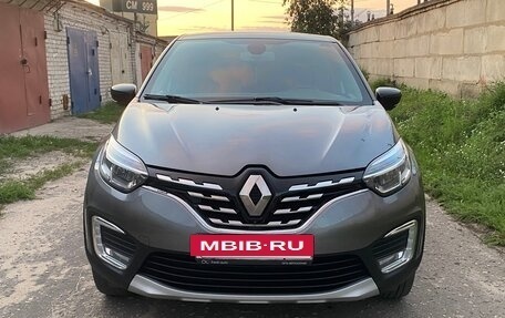 Renault Kaptur I рестайлинг, 2021 год, 1 520 000 рублей, 2 фотография