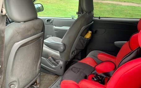 Dodge Caravan IV, 2006 год, 380 000 рублей, 15 фотография