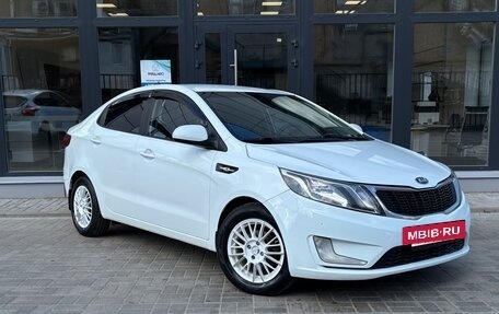KIA Rio III рестайлинг, 2014 год, 890 000 рублей, 2 фотография