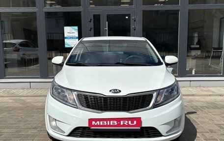 KIA Rio III рестайлинг, 2014 год, 890 000 рублей, 23 фотография
