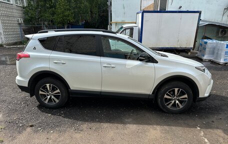 Toyota RAV4, 2019 год, 2 230 000 рублей, 6 фотография