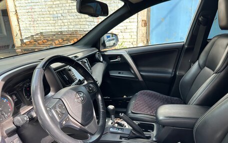 Toyota RAV4, 2019 год, 2 230 000 рублей, 9 фотография