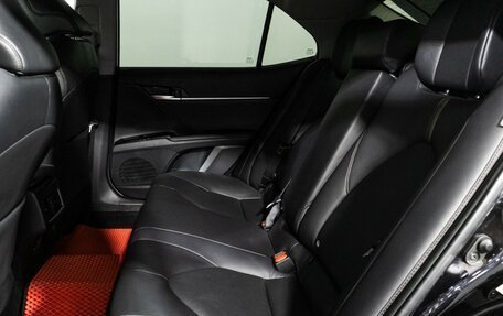Toyota Camry, 2019 год, 2 689 898 рублей, 10 фотография