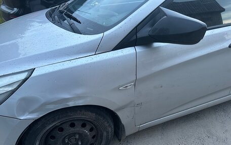 Hyundai Solaris II рестайлинг, 2014 год, 700 000 рублей, 5 фотография