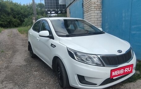 KIA Rio III рестайлинг, 2014 год, 820 000 рублей, 3 фотография