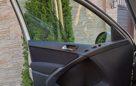 Volkswagen Tiguan I, 2010 год, 1 560 000 рублей, 18 фотография