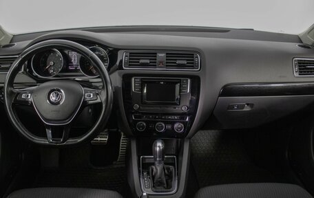 Volkswagen Jetta VI, 2017 год, 1 250 000 рублей, 13 фотография