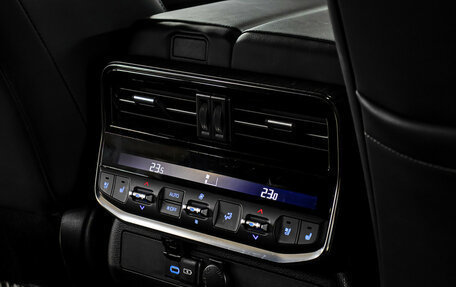 Toyota Land Cruiser, 2021 год, 8 998 000 рублей, 24 фотография