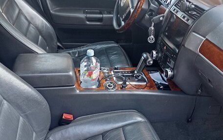 Volkswagen Touareg III, 2006 год, 630 000 рублей, 4 фотография