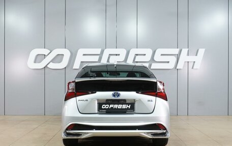 Toyota Prius IV XW50, 2019 год, 2 049 000 рублей, 4 фотография