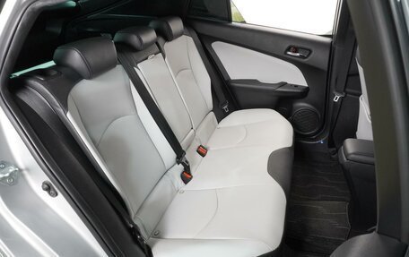 Toyota Prius IV XW50, 2019 год, 2 049 000 рублей, 9 фотография