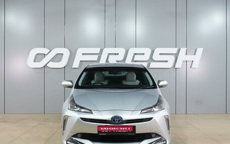 Toyota Prius IV XW50, 2019 год, 2 049 000 рублей, 3 фотография