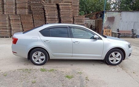 Skoda Octavia, 2017 год, 1 250 000 рублей, 4 фотография