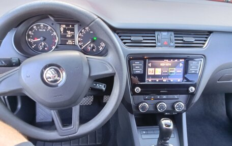 Skoda Octavia, 2017 год, 1 250 000 рублей, 13 фотография