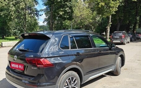 Volkswagen Tiguan II, 2020 год, 2 600 000 рублей, 6 фотография