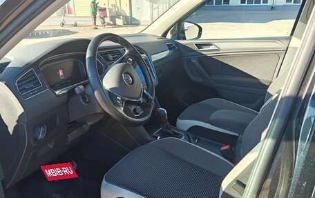 Volkswagen Tiguan II, 2020 год, 2 600 000 рублей, 7 фотография