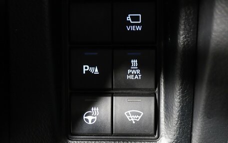 Toyota Land Cruiser Prado 150 рестайлинг 2, 2017 год, 4 547 000 рублей, 16 фотография