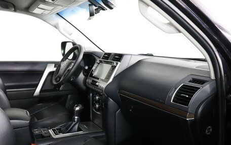 Toyota Land Cruiser Prado 150 рестайлинг 2, 2017 год, 4 547 000 рублей, 10 фотография