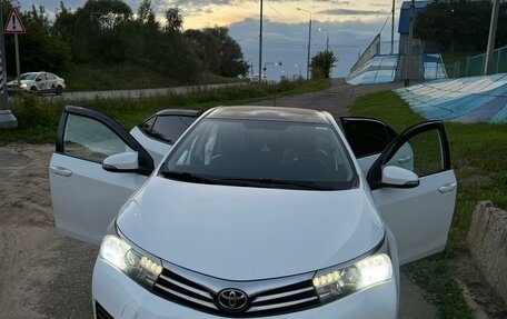 Toyota Corolla, 2014 год, 980 000 рублей, 3 фотография