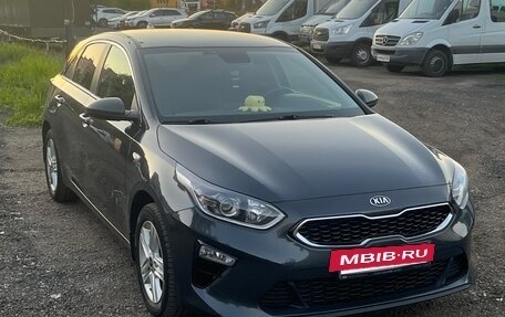 KIA cee'd III, 2019 год, 1 750 000 рублей, 2 фотография