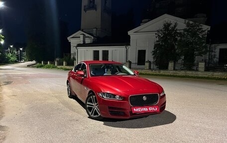 Jaguar XE I рестайлинг, 2017 год, 1 940 000 рублей, 2 фотография