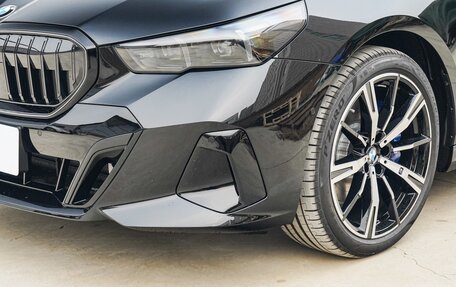 BMW 5 серия, 2025 год, 6 950 555 рублей, 6 фотография