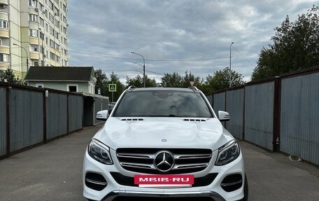 Mercedes-Benz GLE, 2015 год, 3 800 000 рублей, 2 фотография