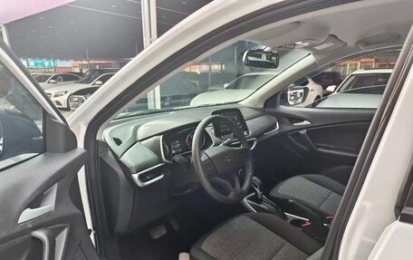 Chevrolet Tracker, 2021 год, 1 150 000 рублей, 7 фотография