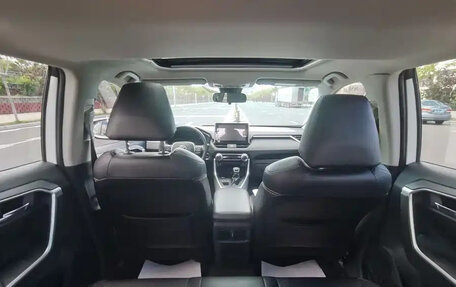Toyota RAV4, 2022 год, 2 900 000 рублей, 12 фотография