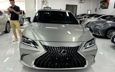 Lexus ES VII, 2021 год, 2 600 000 рублей, 2 фотография
