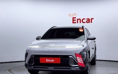 Hyundai Kona, 2024 год, 2 650 469 рублей, 2 фотография
