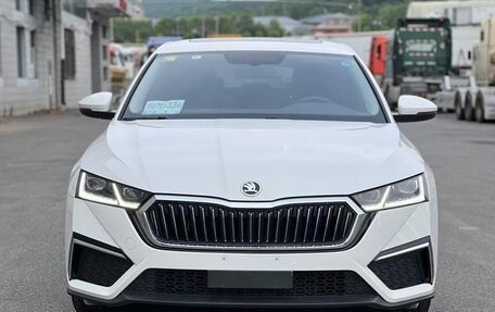 Skoda Octavia IV, 2022 год, 1 813 000 рублей, 9 фотография