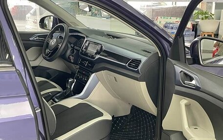 Volkswagen T-Cross I, 2020 год, 1 530 000 рублей, 8 фотография