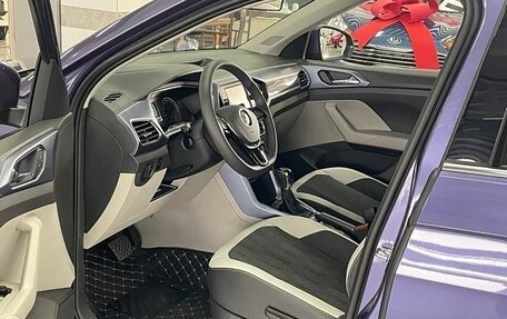 Volkswagen T-Cross I, 2020 год, 1 530 000 рублей, 6 фотография