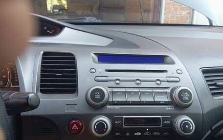 Honda Civic VIII, 2010 год, 900 000 рублей, 10 фотография